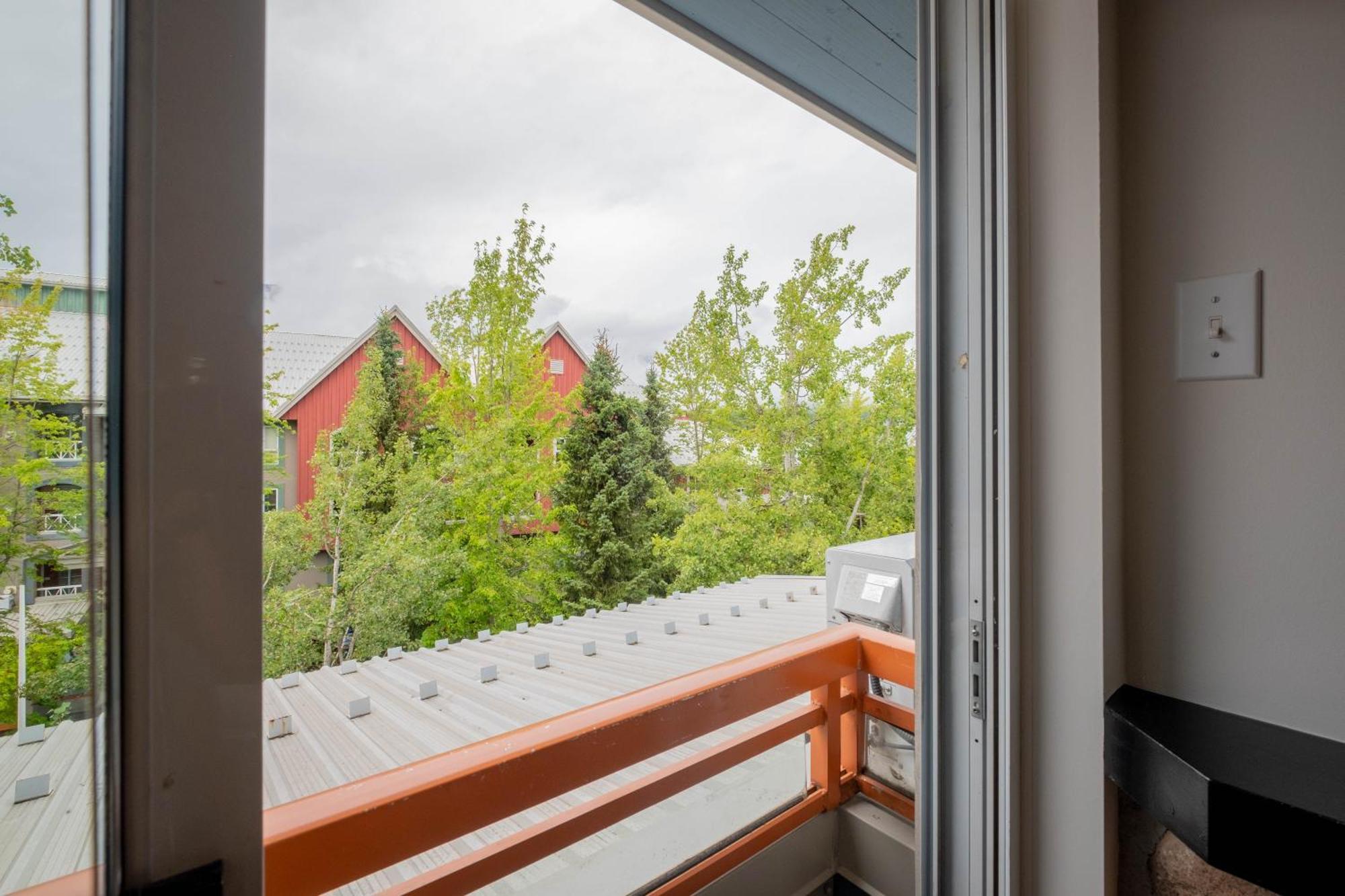 Eagle Lodge By Outpost Whistler Exteriér fotografie